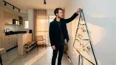 Decoração de Natal para apartamento pequeno: 8 ideias lindas sem ocupar espaço